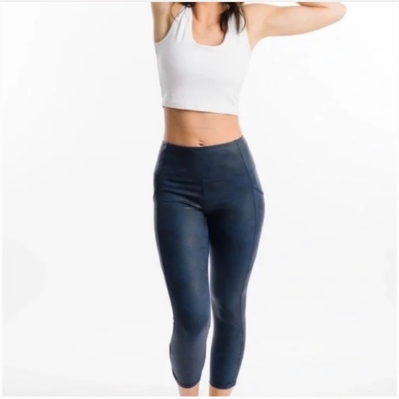 Zyia high rise Distressed blue ankle Cinch leggings - Picture 2 of 3